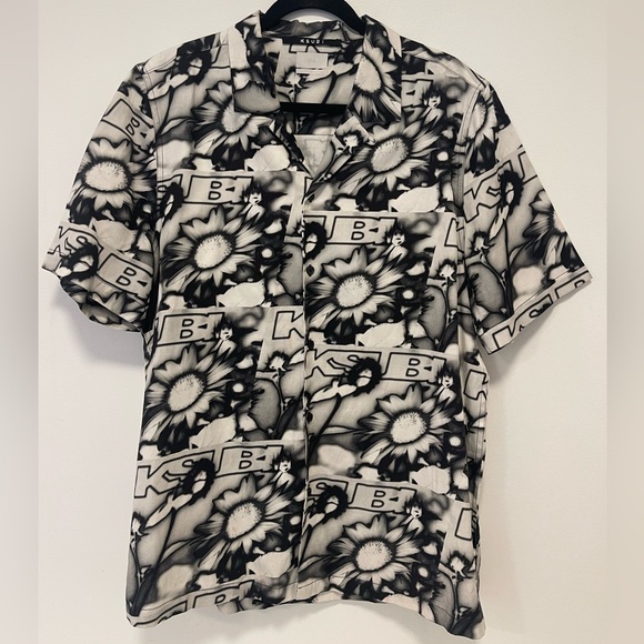 KSUBI Graphic T - Picture 1 of 4